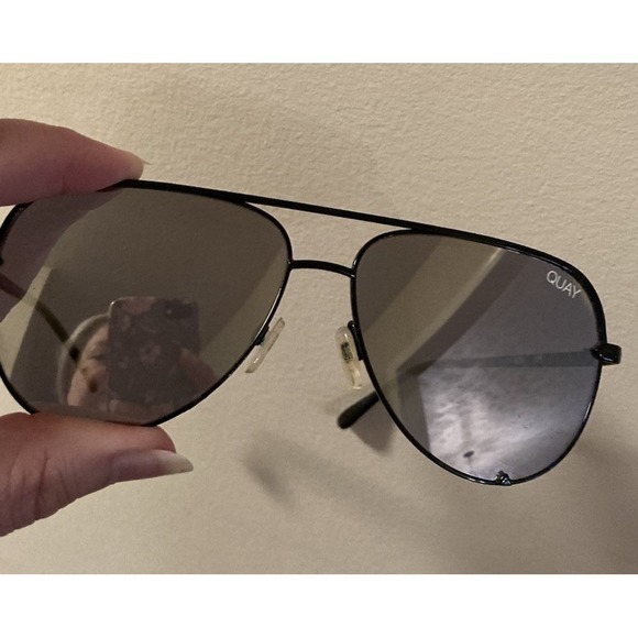 Quay High Key Mini X DESI Perkins Black Smoke Polarized Aviator Sunglasses - Picture 2 of 4